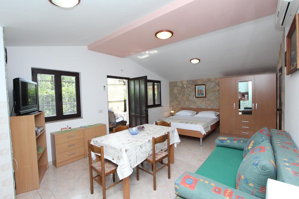 Apartments Marlina Rovinj Exterior photo